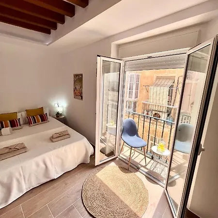 Gatu Premium Flamenca , Preferente Mayores De 25 Anos Y Familias Apartment