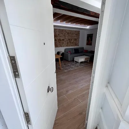 Apartment Gatu Premium Flamenca , Preferente Mayores De 25 Anos Y Familias *