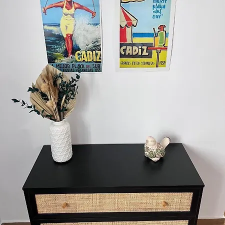 Gatu Premium Flamenca , Preferente Mayores De 25 Anos Y Familias * Cadiz
